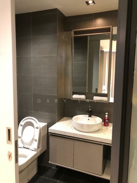 Servis Apartment untuk Dijual di Expressionz Professional Suites - Gary Lai - Bathroom - PropertyGuru.com.my
