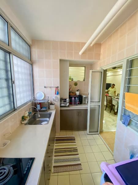 Apartment for Sale at Pangsapuri Seri Pinang - Ashraf Azwan - Kitchen - PropertyGuru.com.my