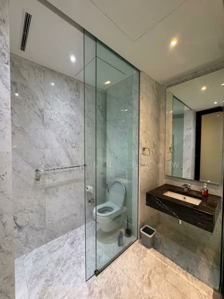 Service Residence for Rent at Banyan Tree Signatures - Steven Leaw - Master Bathroom - PropertyGuru.com.my