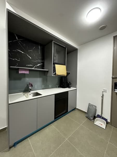 Servis Apartment untuk Disewa di Mossaz @ Empire City - Terry Teh - Kitchen - PropertyGuru.com.my