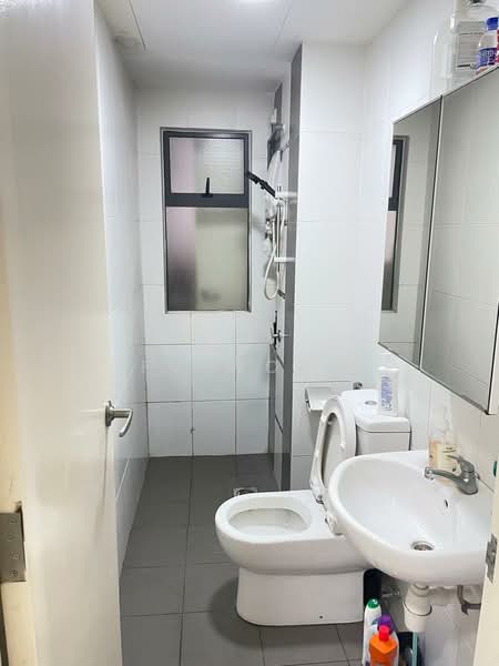 Service Residence for Sale at Zeva @ Equine South - FC Wong - Bathroom - PropertyGuru.com.my