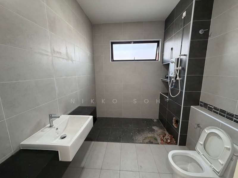 Terraced House for Rent in Taman Desa Tebrau (Tebrau) - Nikko Soh - Bathroom - PropertyGuru.com.my