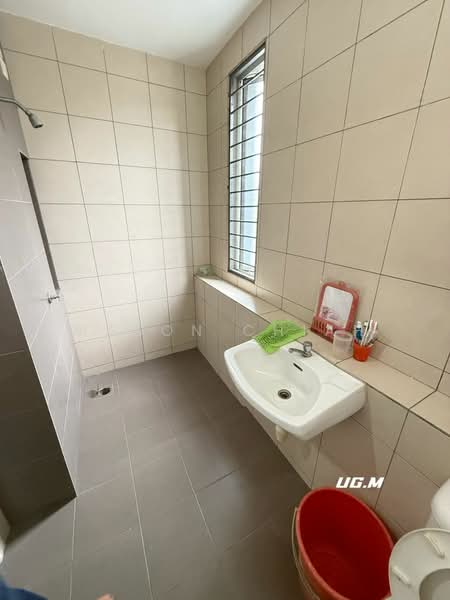 Rumah Teres 2.5 Tingkat untuk Dijual di Bandar Botanic (Klang) - Mason Chiah - Bathroom - PropertyGuru.com.my