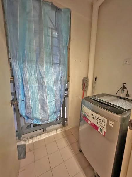 Pangsapuri untuk Dijual di Impian Senibong Residences - Cavin Sim - Balcony - PropertyGuru.com.my