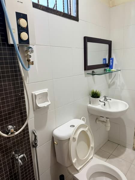 2-storey Terraced House for Rent in Taman Lagenda Putra (Kulai) - Ivy Low - Bathroom - PropertyGuru.com.my