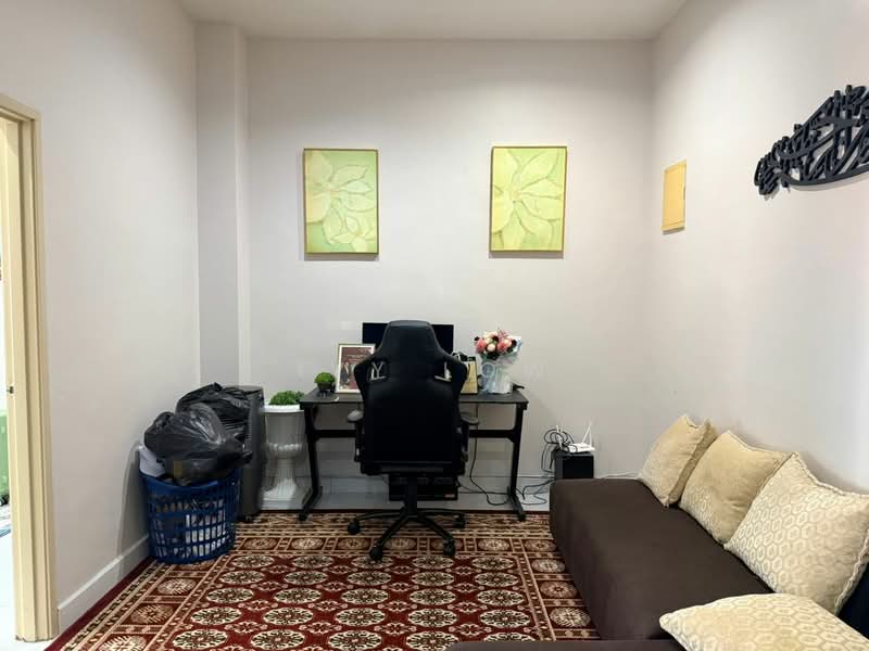 2-storey Terraced House for Rent in Taman Lagenda Putra (Kulai) - Ivy Low - Study - PropertyGuru.com.my