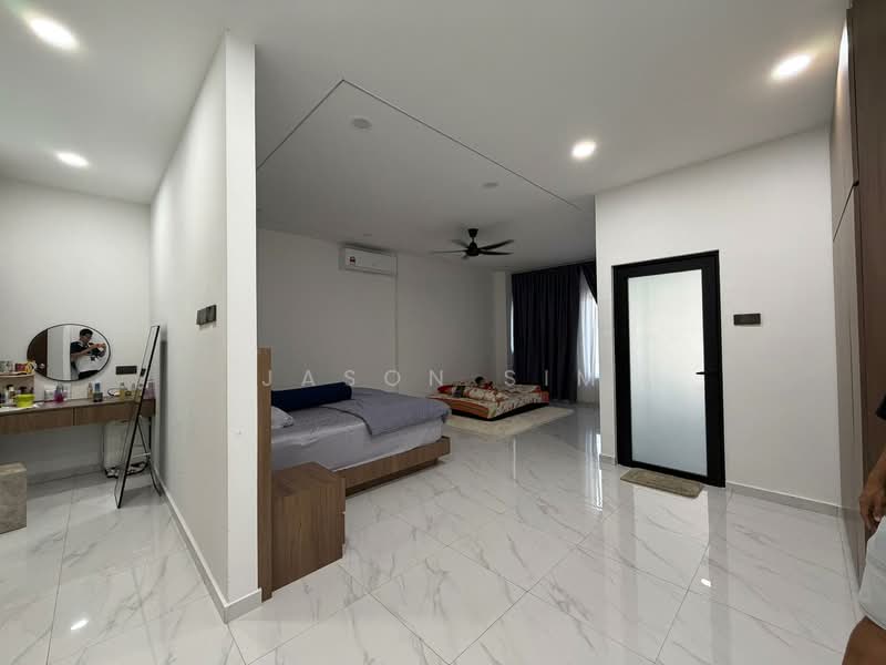 2-storey Terraced House for Sale in Bandar Seri Alam (Masai) - Jason Sim - Bedroom - PropertyGuru.com.my