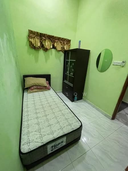 2-storey Terraced House for Rent in Taman Suria (Johor Bahru) - Ivy Low - Bedroom - PropertyGuru.com.my