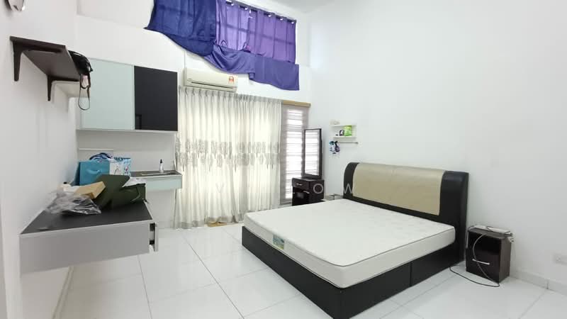 2-storey Terraced House for Sale in Taman Bestari Indah (Ulu Tiram) - Ivy Low - Bedroom - PropertyGuru.com.my