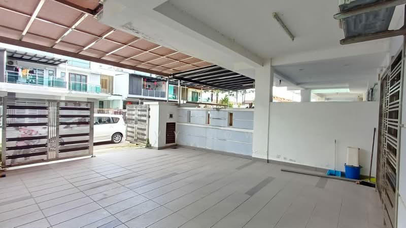 2-storey Terraced House for Sale in Taman Bestari Indah (Ulu Tiram) - Ivy Low - Exterior - PropertyGuru.com.my