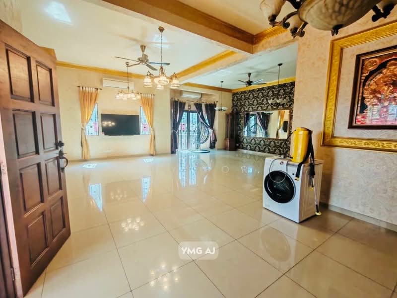 Semi-Detached House for Sale in Taman Bunga Raya (Klang) - Ivy Por - Living Room - PropertyGuru.com.my