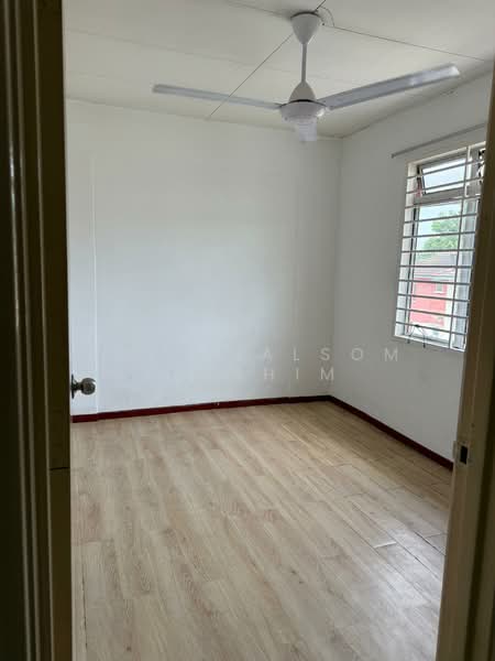 Apartment for Sale at Prima Apartments - Umi Khalsom Ibrahim - PropertyGuru.com.my