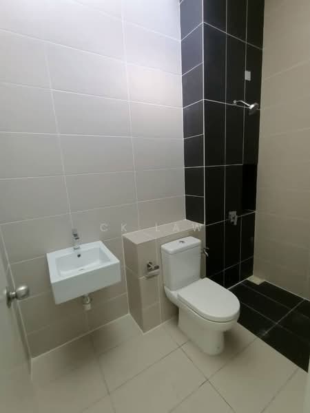 2-storey Terraced House for Rent in Eco Majestic (Semenyih) - CK Law - Bathroom - PropertyGuru.com.my