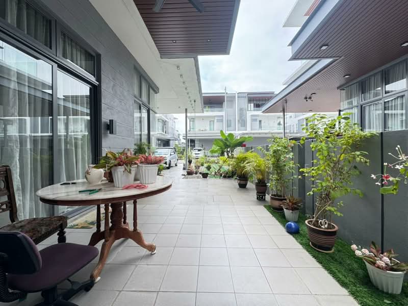 Semi-Detached House for Sale in Shah Alam (Selangor) - Veni Foo Yoke Fuang - Exterior - PropertyGuru.com.my