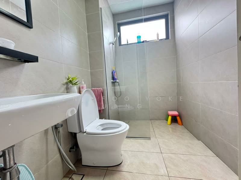 Semi-Detached House for Sale in Shah Alam (Selangor) - Veni Foo Yoke Fuang - Bathroom - PropertyGuru.com.my