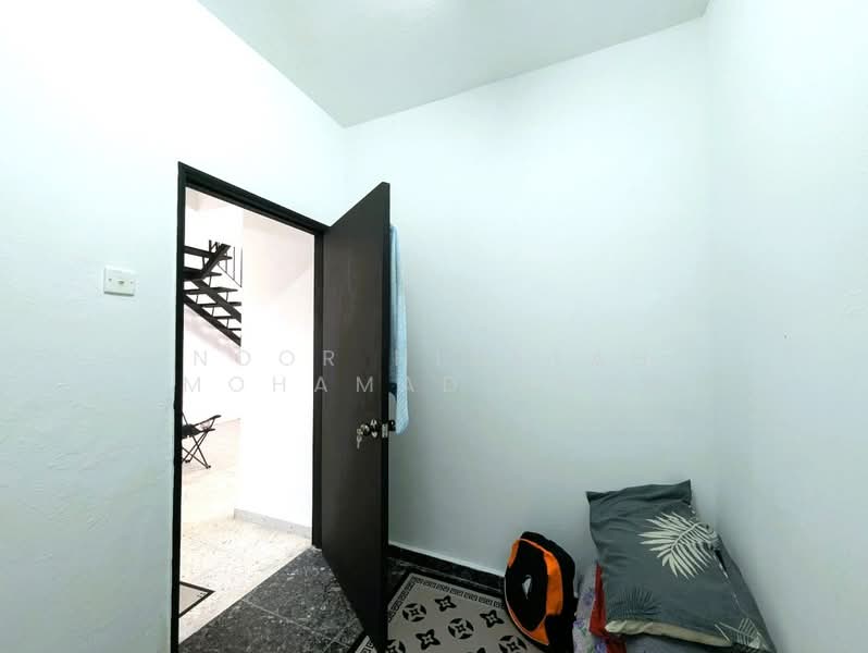 2-storey Terraced House for Sale in Bukit Sentosa (Rawang) - Noor Hidayah Mohamad Noor - Entrance - PropertyGuru.com.my