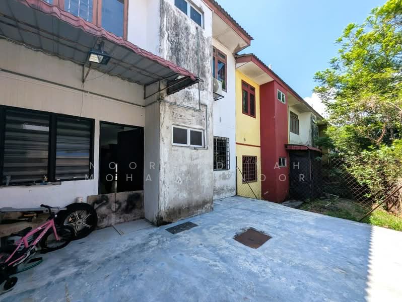 2-storey Terraced House for Sale in Bukit Sentosa (Rawang) - Noor Hidayah Mohamad Noor - Exterior - PropertyGuru.com.my
