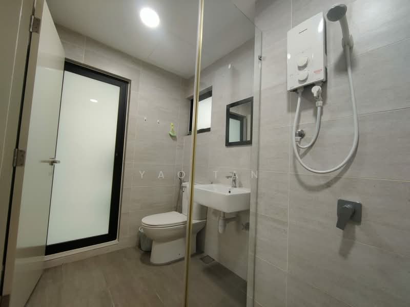 Servis Apartment untuk Disewa di SouthPlace Residences @ Tropicana Metropark - Yao Tan - Bathroom - PropertyGuru.com.my
