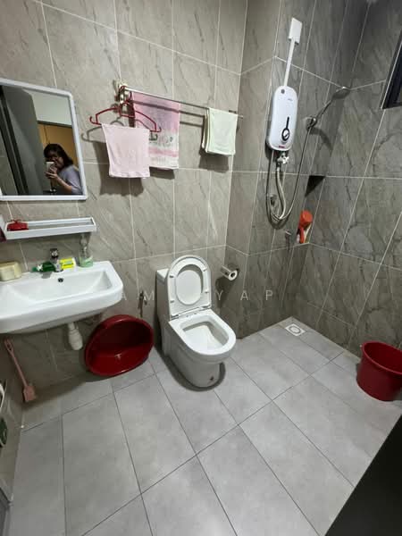 Kondominium untuk Disewa di The Herz - Amy Yap - Bathroom - PropertyGuru.com.my