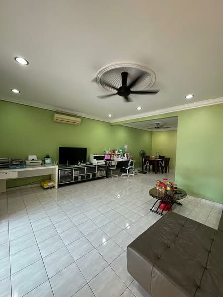 Rumah Teres 2-Tingkat untuk Dijual di Bandar Bukit Tinggi 2 (Klang) - Vivan Tan - Living Room - PropertyGuru.com.my