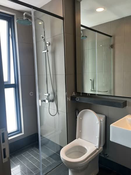 Servis Apartment untuk Disewa di Bloomsvale Menara Vista Petaling - Charmaine Wong - Bathroom - PropertyGuru.com.my