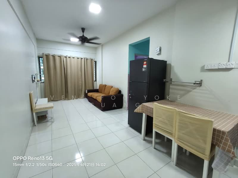 Pangsapuri untuk Disewa di Suria Rafflesia - Veni Foo Yoke Fuang - Living Room - PropertyGuru.com.my