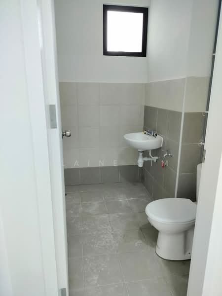 Factory for Rent in Taman Industri Jaya (Skudai) - Elaine Sim - Bathroom - PropertyGuru.com.my