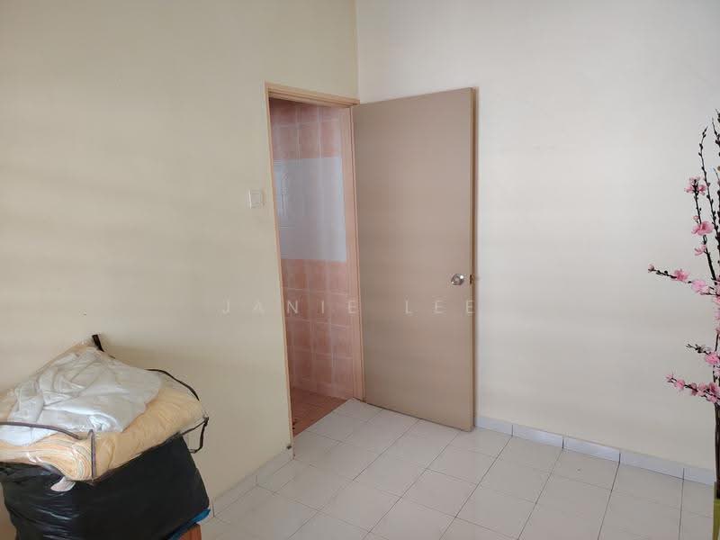 2-storey Terraced House for Sale in Setia Impian (Setia Alam) - Janie Lee - Bedroom - PropertyGuru.com.my
