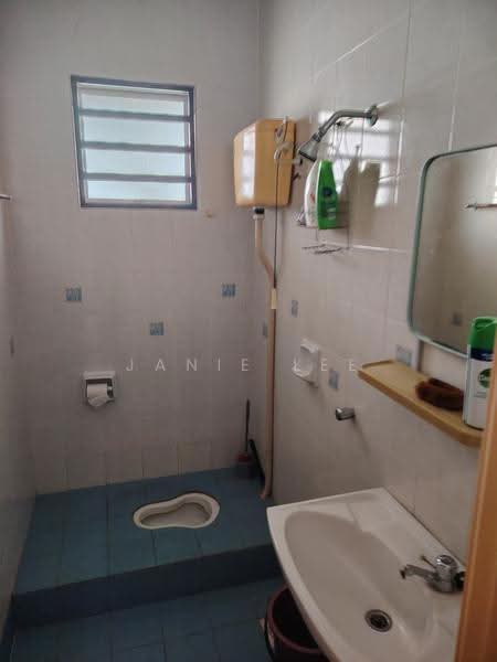 2-storey Terraced House for Sale in Setia Impian (Setia Alam) - Janie Lee - Bathroom - PropertyGuru.com.my