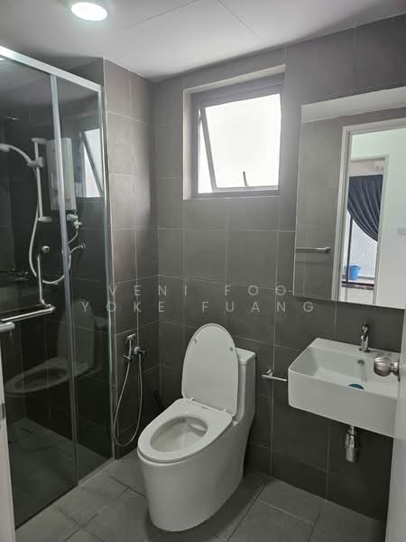 Service Residence for Rent at Berkeley Uptown - Veni Foo Yoke Fuang - Bathroom - PropertyGuru.com.my