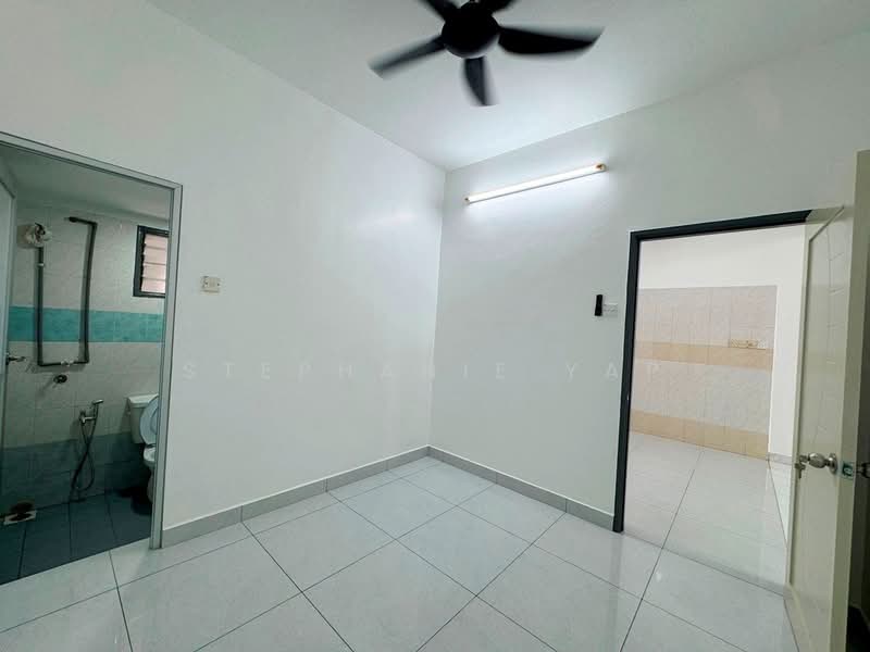 Rumah Teres untuk Disewa di Bandar Botanic (Klang) - Stephanie Yap - Bathroom - PropertyGuru.com.my