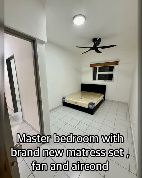 Servis Apartment untuk Disewa di Kiara Kasih - Keira Low - Master Bedroom - PropertyGuru.com.my