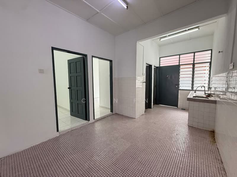 Rumah Teres 1 Tingkat untuk Dijual di Taman Seri Duyong (Duyong) - CHIN FN - Kitchen - PropertyGuru.com.my