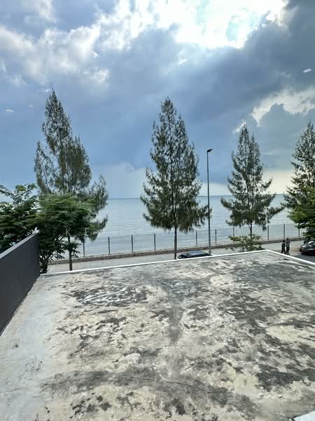 For Sale - SEAVIEW Freehold 8 Residence 2 storey Semi-D
