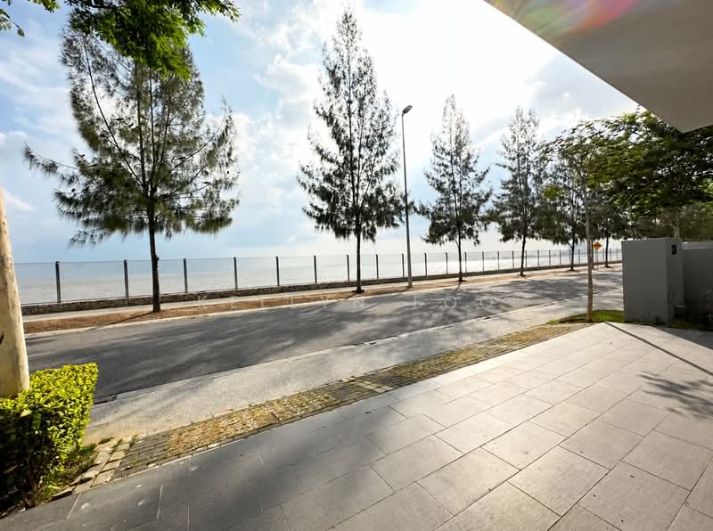 For Sale - SEAVIEW Freehold 8 Residence 2 storey Semi-D
