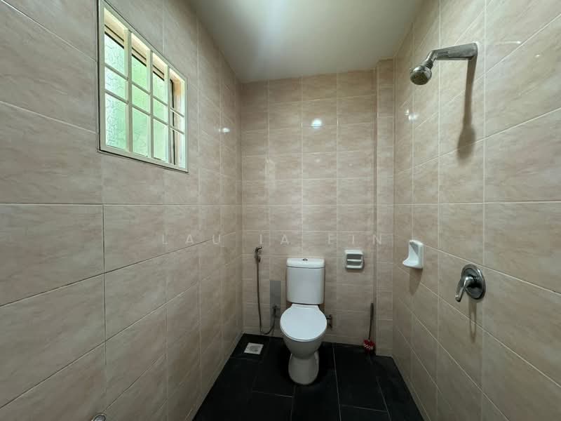 2-storey Terraced House for Rent in Rawang (Selangor) - Lau Ia Ein - Bathroom - PropertyGuru.com.my