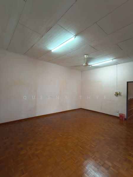 Semi-Detached House for Sale in Kampung Yahya Awal (Johor Bahru) - Queena Thye - Interior - PropertyGuru.com.my