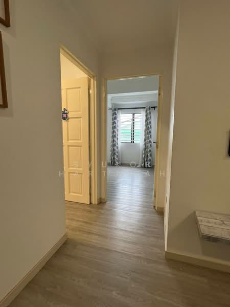 Rumah Teres 2 Tingkat untuk Dijual di Batu Caves (Selangor) - Syukor Hartanah - Corridor - PropertyGuru.com.my