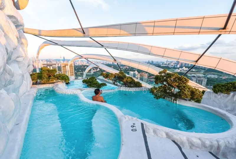 Servis Apartment untuk Disewa di Arte Mont Kiara - Eric Chan Kok Hoo - Pool - PropertyGuru.com.my