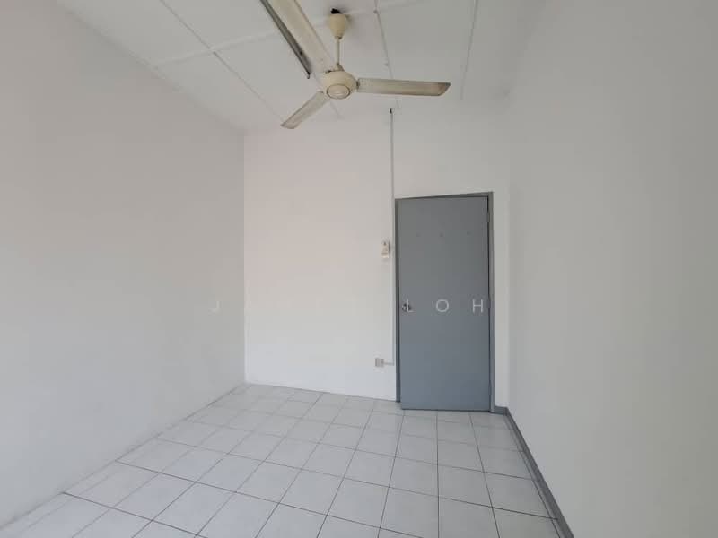 Rumah Teres 2 Tingkat untuk Disewa di Usj 1 (Subang Jaya) - James Loh - Interior - PropertyGuru.com.my