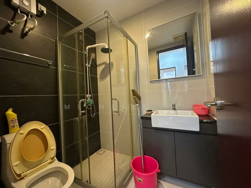 Kondominium untuk Disewa di Kings Bay @ Country Garden Danga Bay - Michelle He - Bathroom - PropertyGuru.com.my