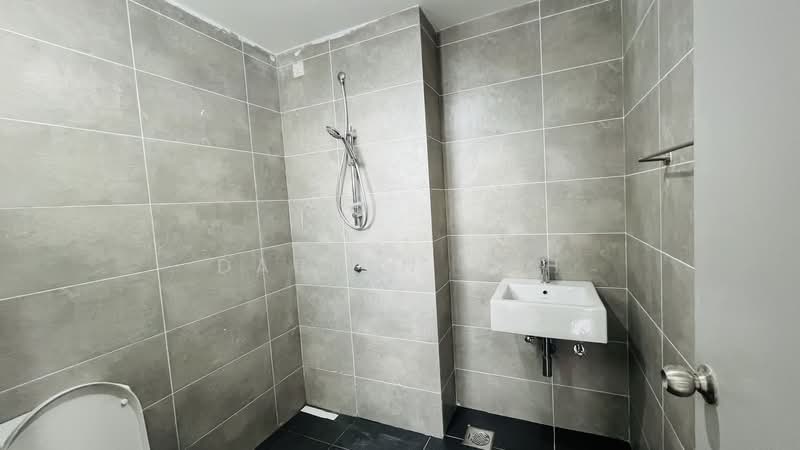 Service Residence for Rent at Serviced Residence @ The Louvre @ Country Heights - Darren Toh - Bathroom - PropertyGuru.com.my