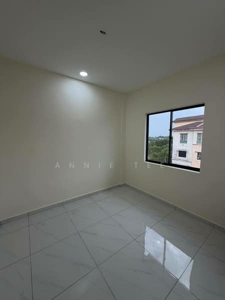 Untuk Dijual - Setia Indah Flat