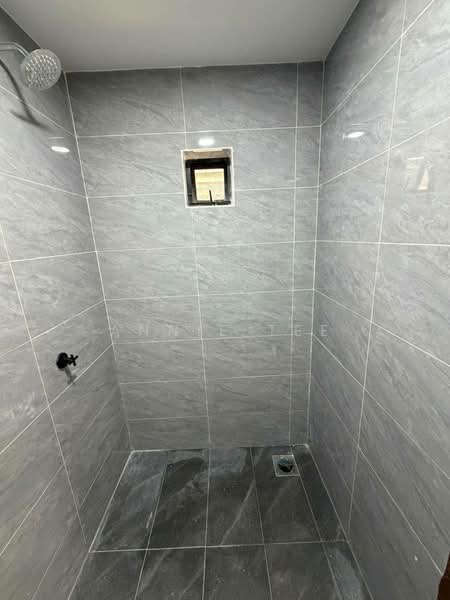 Untuk Dijual - Setia Indah Flat