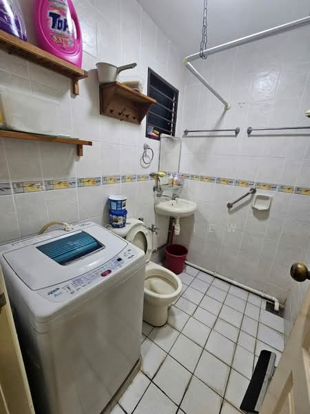 Condominium for Rent at Pelangi Utama - Angie Siew - Bathroom - PropertyGuru.com.my