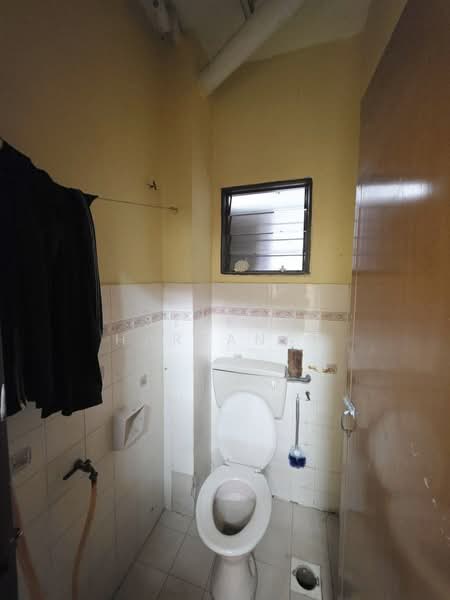 Rumah Teres 2 Tingkat untuk Dijual di Subang Jaya (Selangor) - Syukor Hartanah - Bathroom - PropertyGuru.com.my