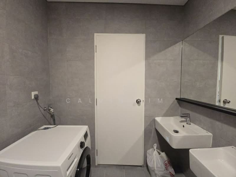 Servis Apartment untuk Disewa di Cubic Botanical - Calvin Lim - Bathroom - PropertyGuru.com.my