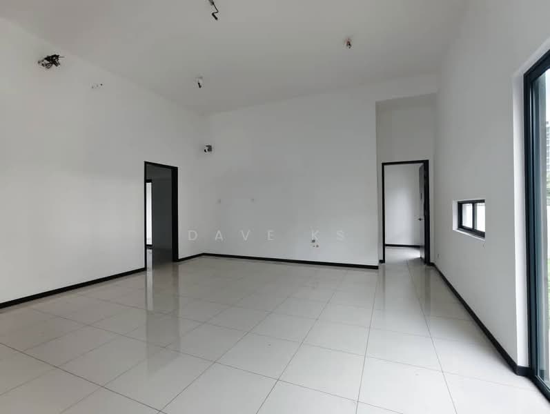 Semi-Detached House for Sale in Telok Panglima Garang (Selangor) - Dave KS - Living Room - PropertyGuru.com.my