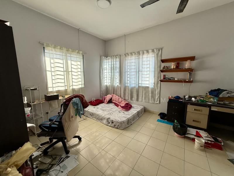 Semi-Detached House for Sale in Taman Tasik Semenyih (Semenyih) - Hairi Halim - PropertyGuru.com.my