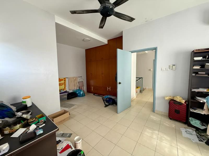 Semi-Detached House for Sale in Taman Tasik Semenyih (Semenyih) - Hairi Halim - PropertyGuru.com.my